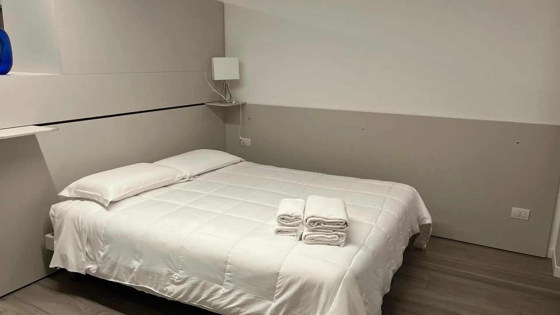 Apartment Residenza Della Samaritana Classici Verona Italy